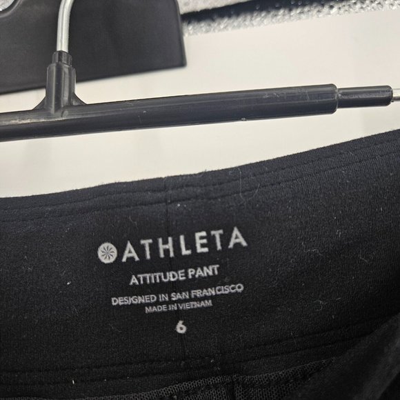 Athleta Pants Black Altitude Relaxed Mid Rise Lightweight Stretch Joggers Size 6 - Picture 3 of 7
